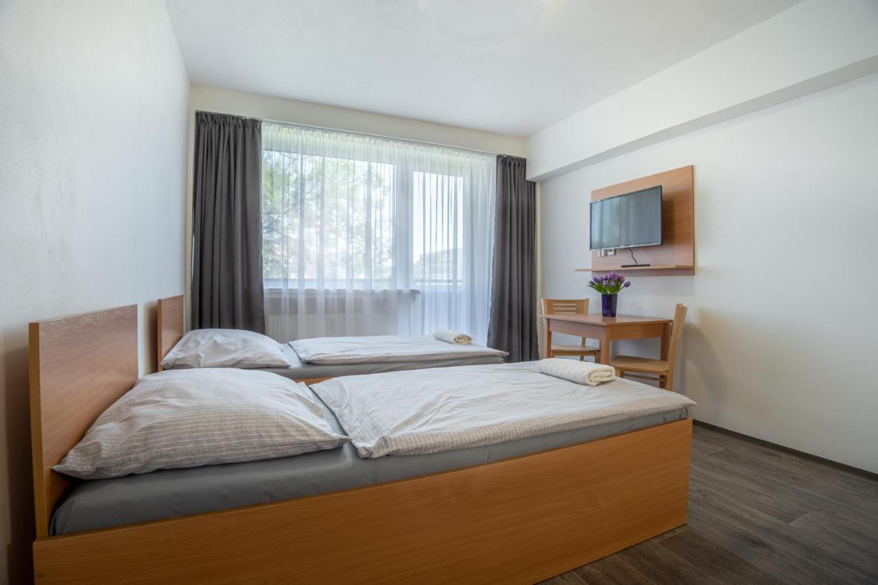 Apartmany A Studia Zamecky Park Litvínov エクステリア 写真